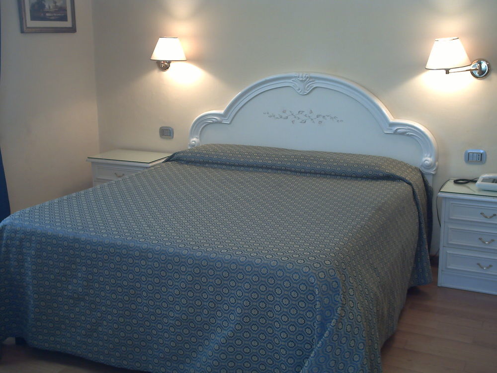 Hotel Annabella Roof Terrace Firenze Bagian luar foto