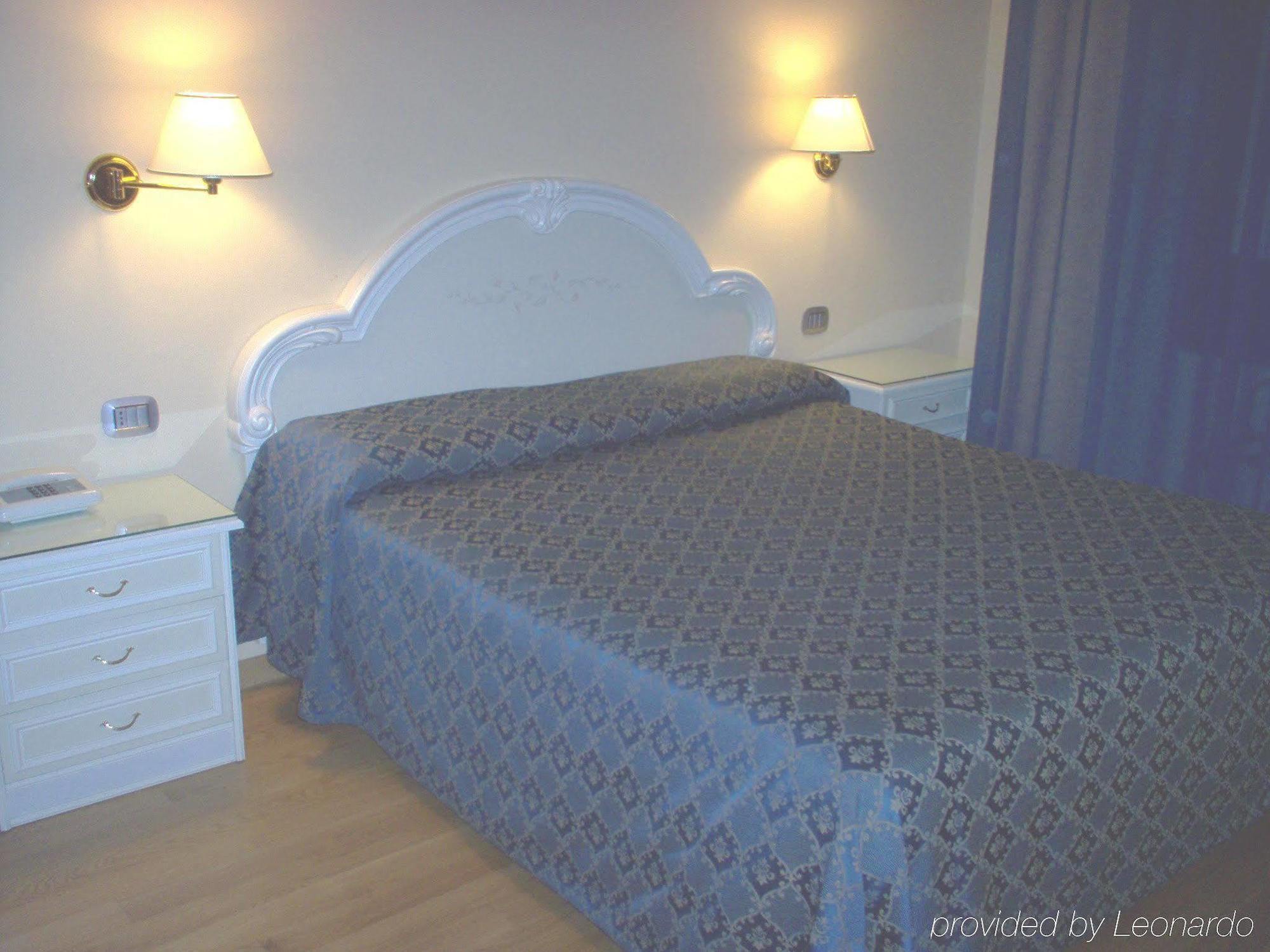 Hotel Annabella Roof Terrace Firenze Ruang foto